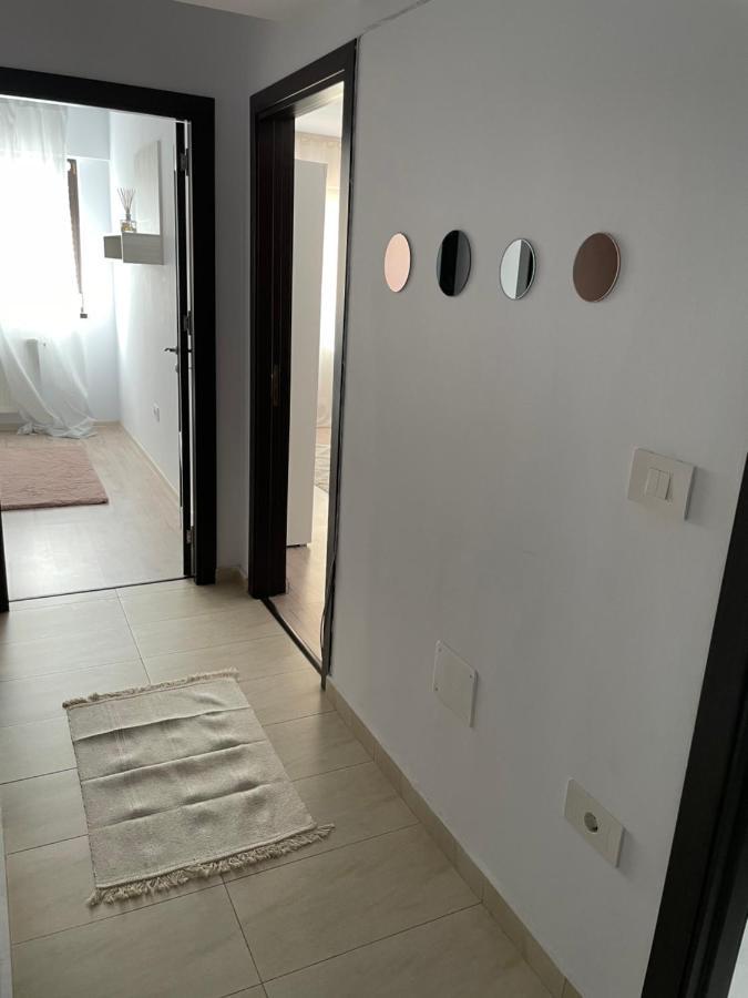 Apartamento The Mirror - Quiet & Friendly Place In Copou Iasi Exterior foto